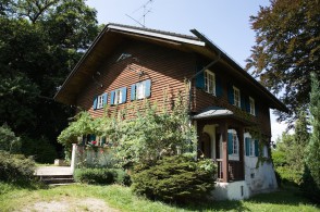 Landhaus in  82266 Buch am Ammersee.jpg