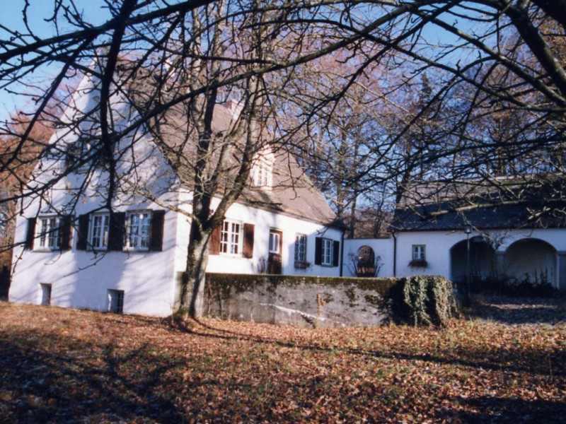 Villa in 82211 Herrsching.jpg